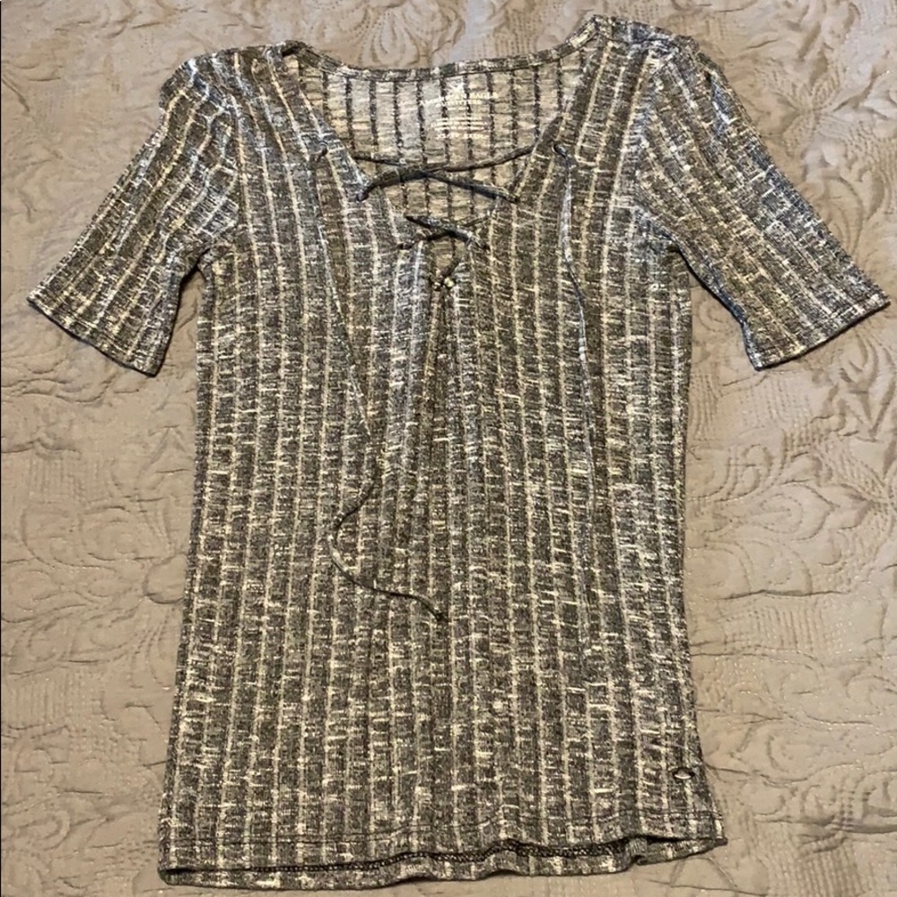 Grey short sleeve